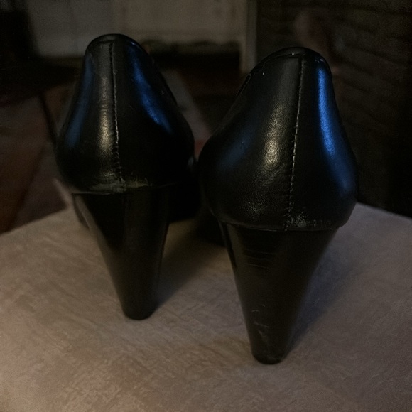 Black leather Söfft 3” heels size 10W - Picture 4 of 5